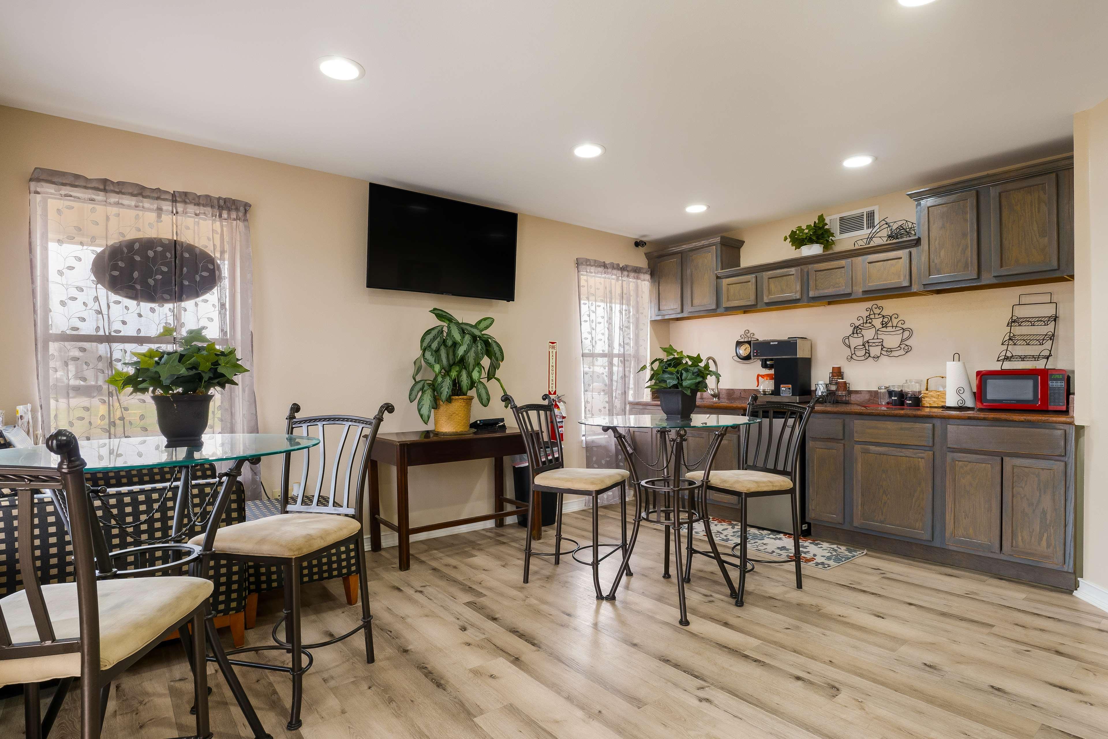 Americas Best Value Inn Refugio Экстерьер фото