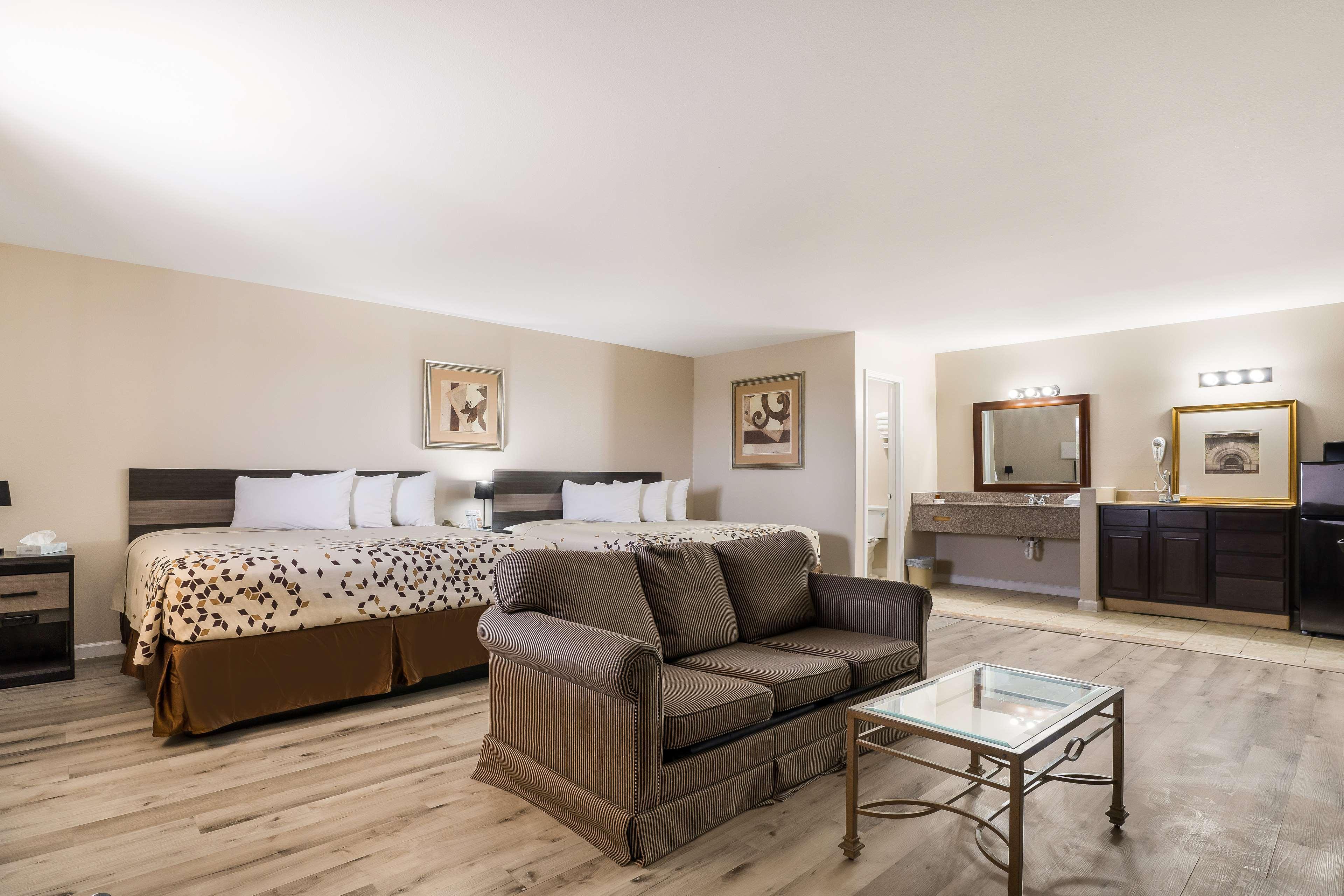 Americas Best Value Inn Refugio Экстерьер фото
