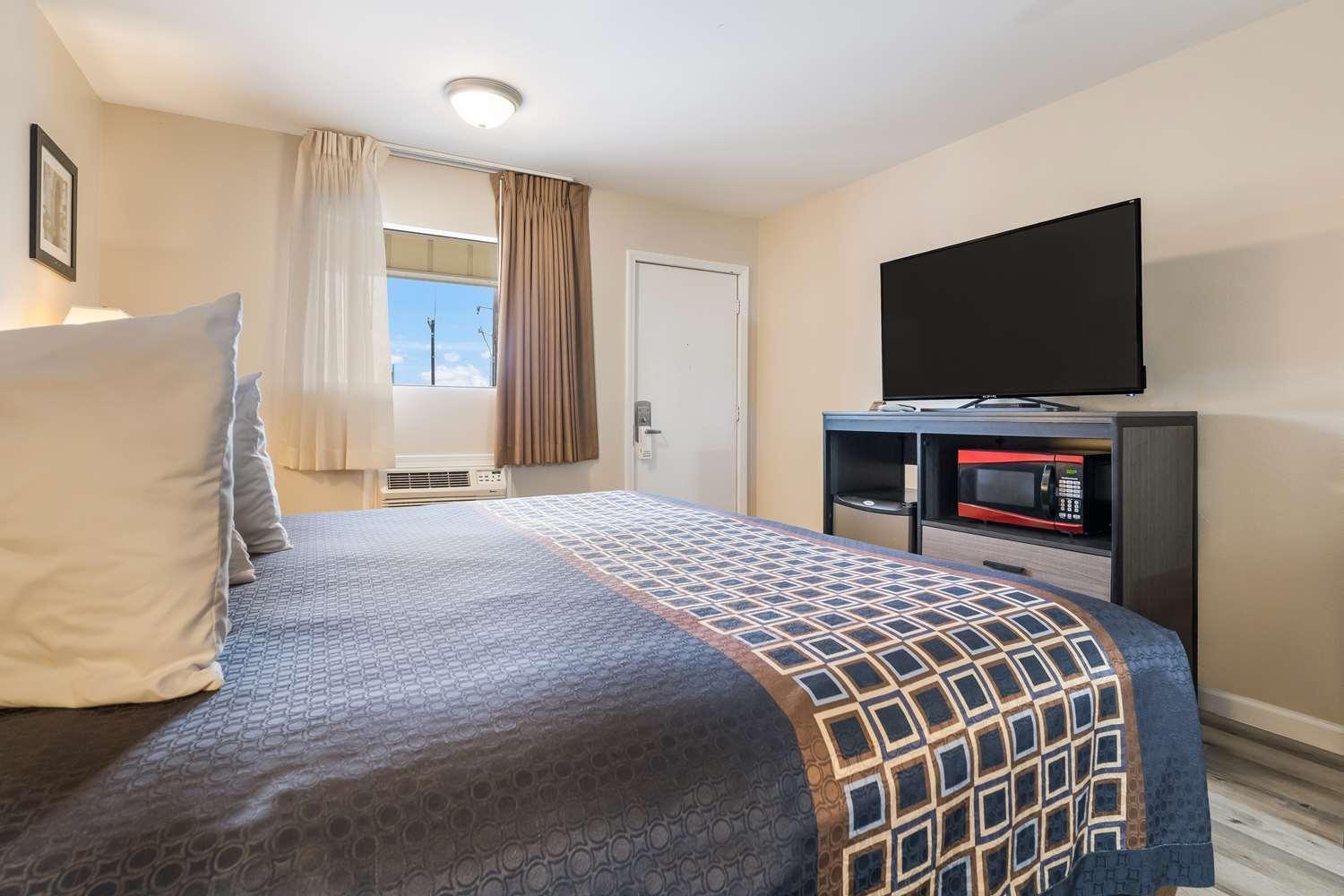 Americas Best Value Inn Refugio Экстерьер фото
