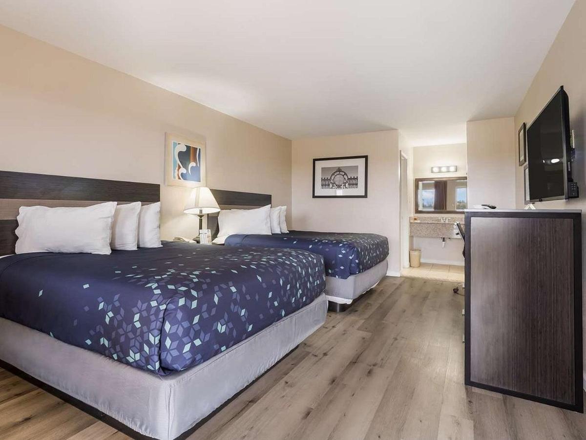 Americas Best Value Inn Refugio Экстерьер фото