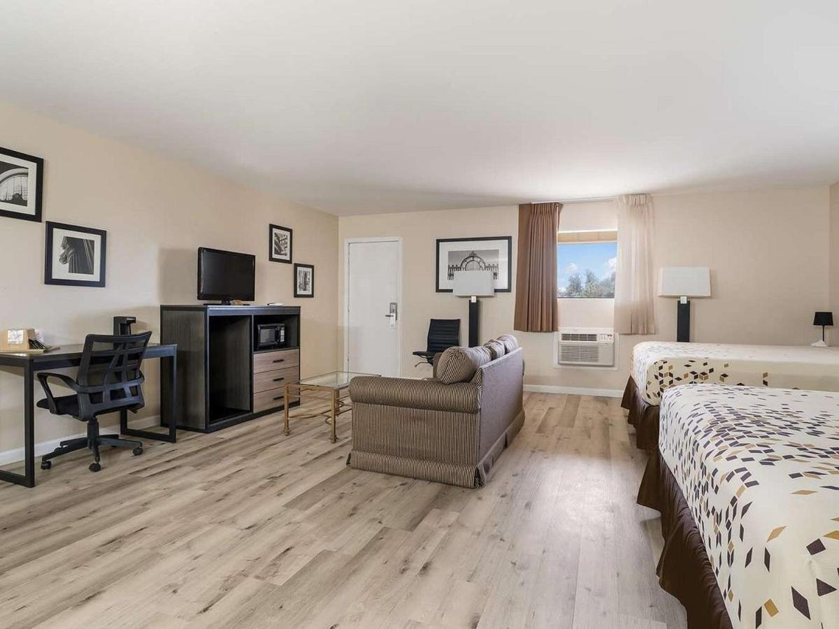 Americas Best Value Inn Refugio Экстерьер фото
